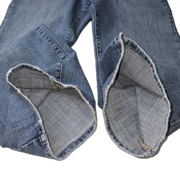 Levi’s 580 Bootcut Jeans Women’s 18W Short Blue Stretch Denim Plus Size - Picture 9 of 12